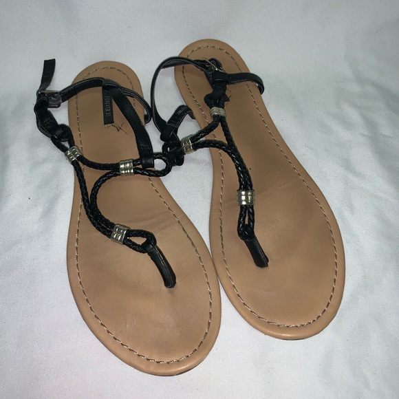 Forever21 Black Sandals - Picture 1 of 3